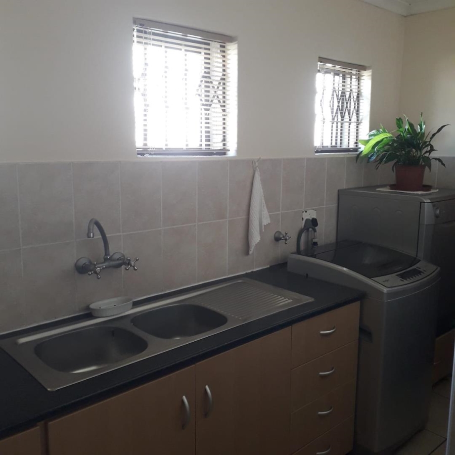 3 Bedroom Property for Sale in Myburgh Park Fase 2 Western Cape